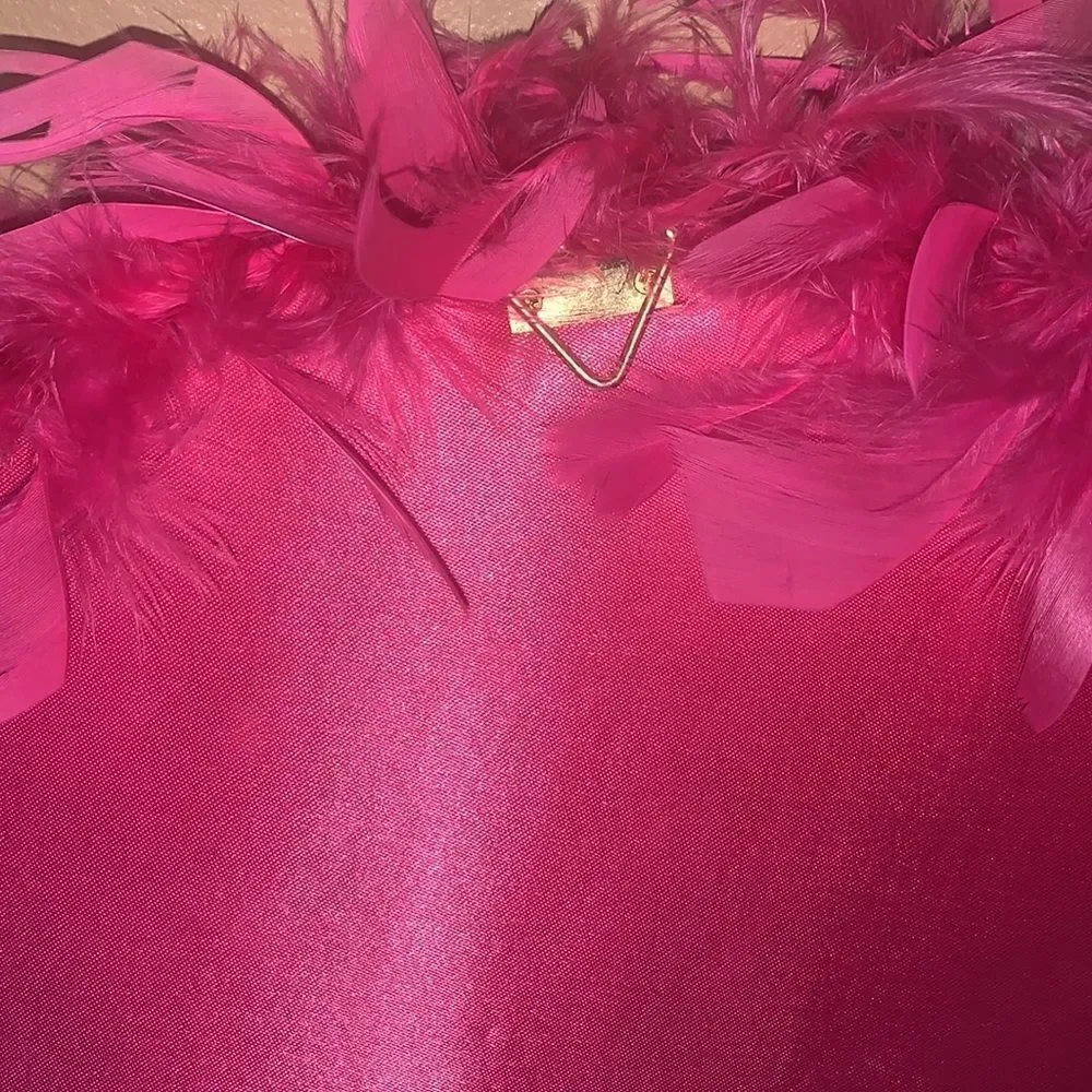 Pink Feather Round Mirror‎